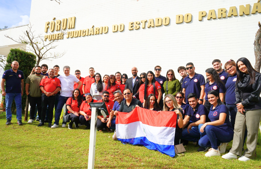 Fórum de Barracão e a Associação de Assistência aos Condenados recebem visita de alunos de universidade paraguaia